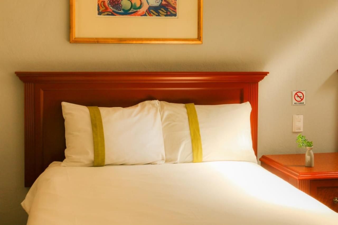 Suites Bajio 레온 외부 사진