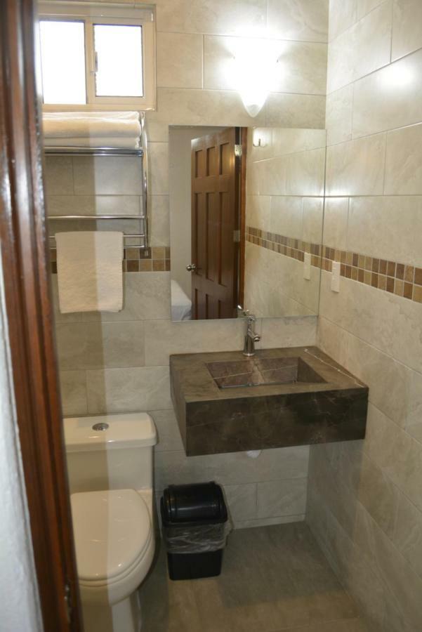Suites Bajio 레온 외부 사진